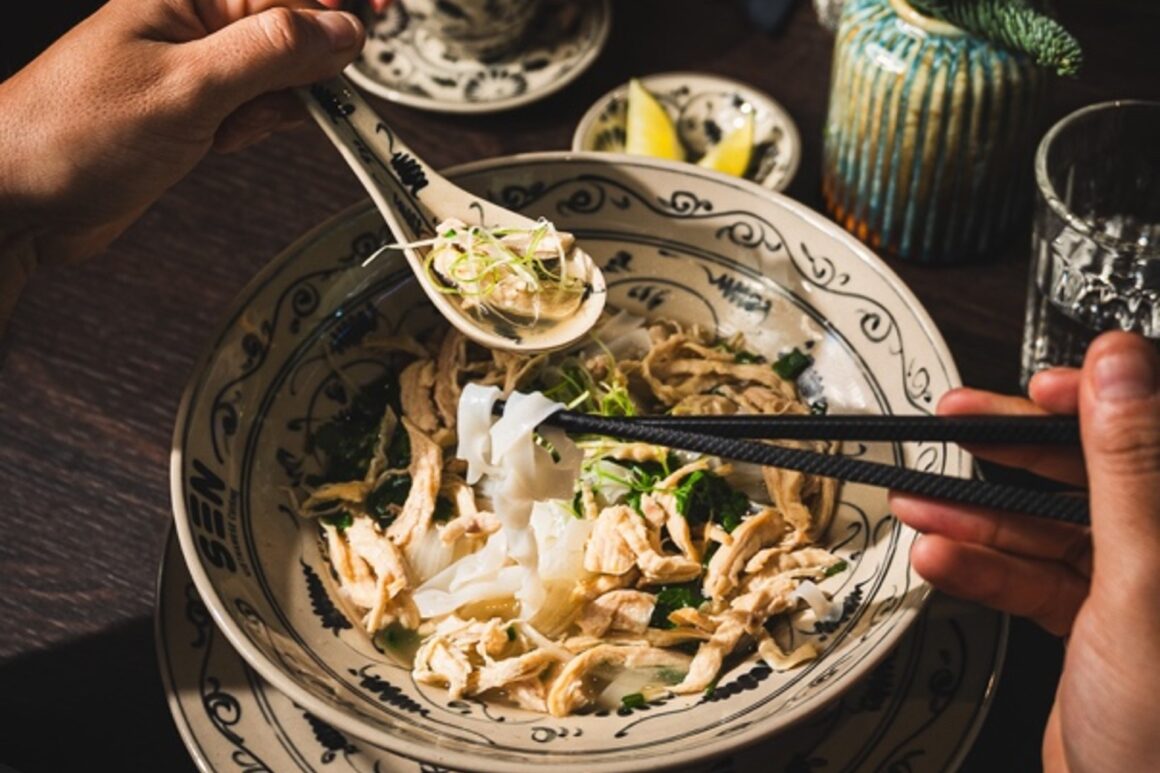 Viagem pela gastronomia vietnamita com paragem em Lisboa