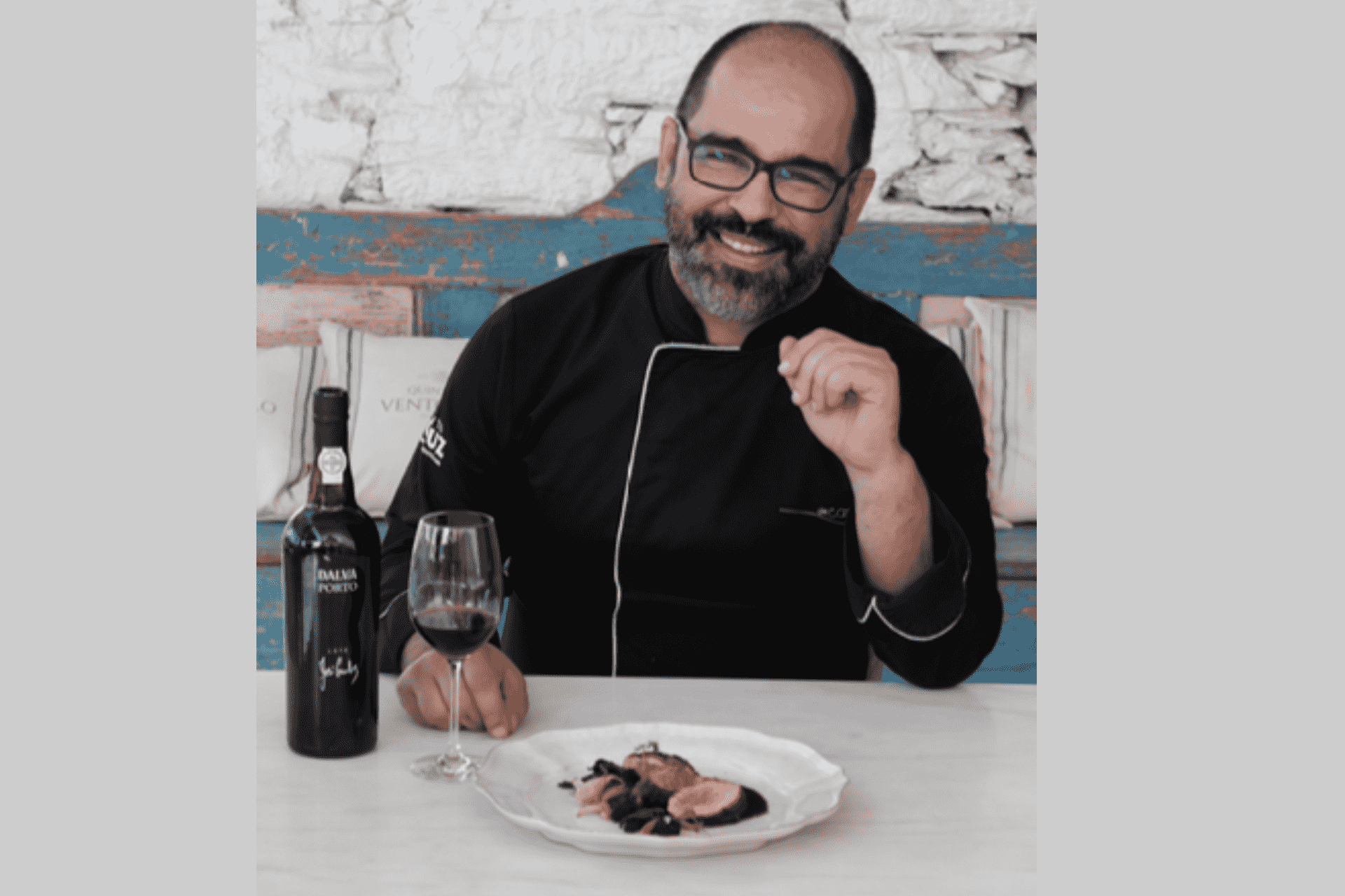 A desmancha do porco é com o chef José Guedes