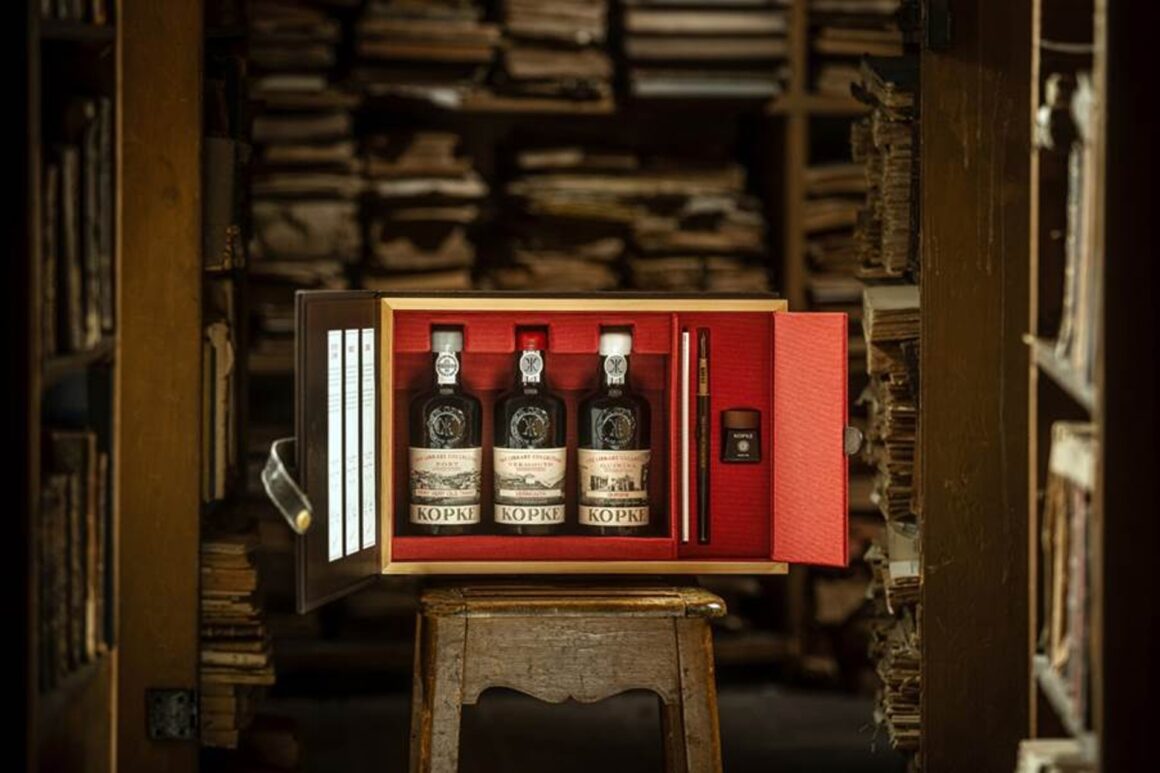 Uma biblioteca que conta histórias de vinhos do Porto