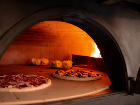 A pizzaria é paulistana, mas a pizza portuguesa dá cartas