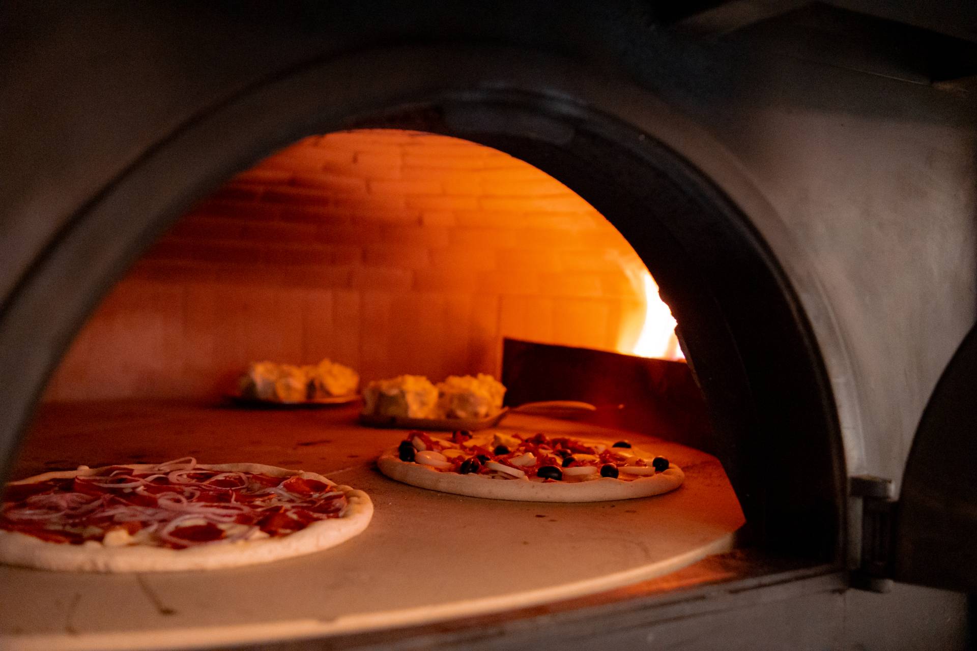 A pizzaria é paulistana, mas a pizza portuguesa dá cartas