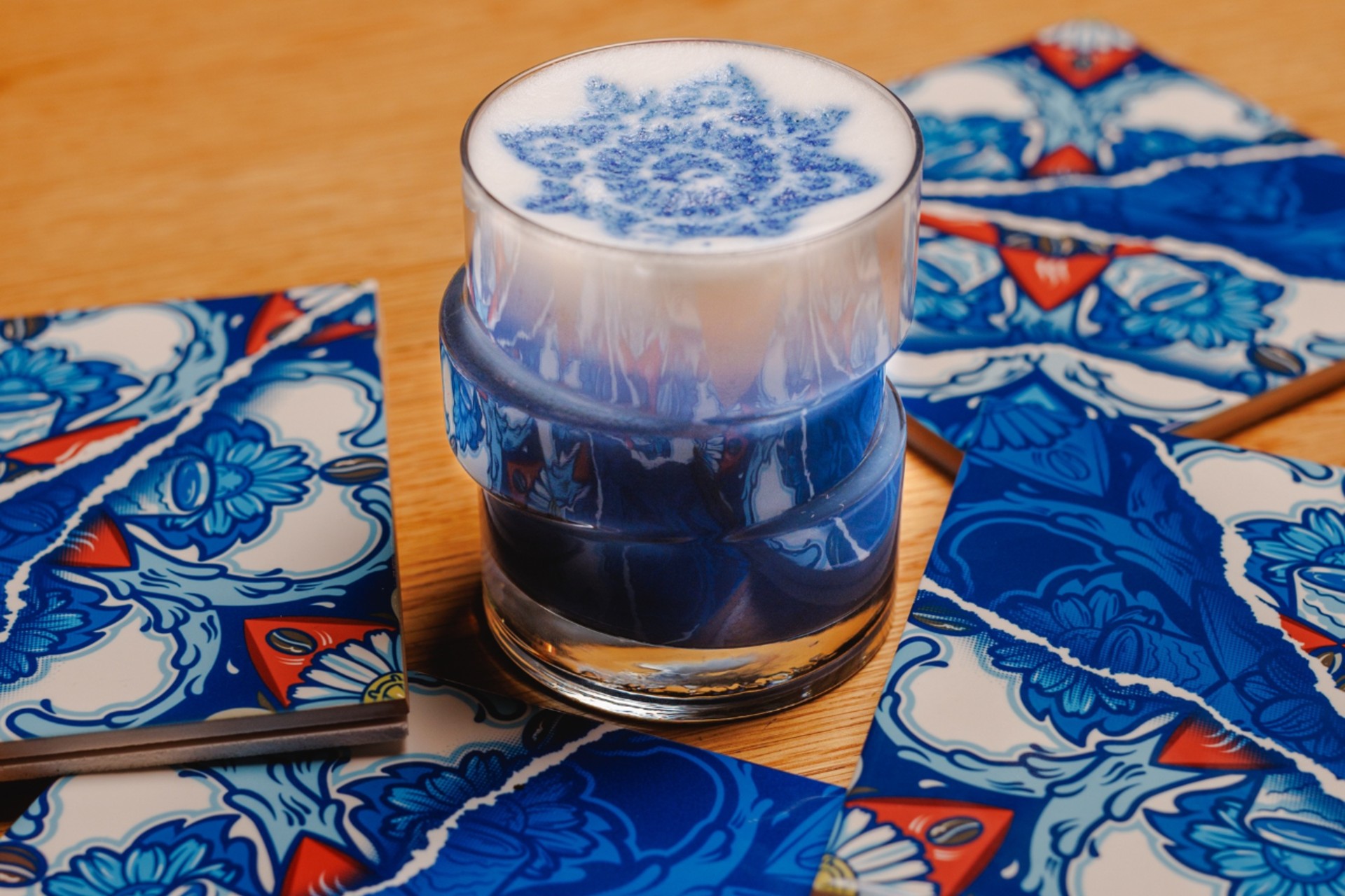 Um latte azul? É com azulejo