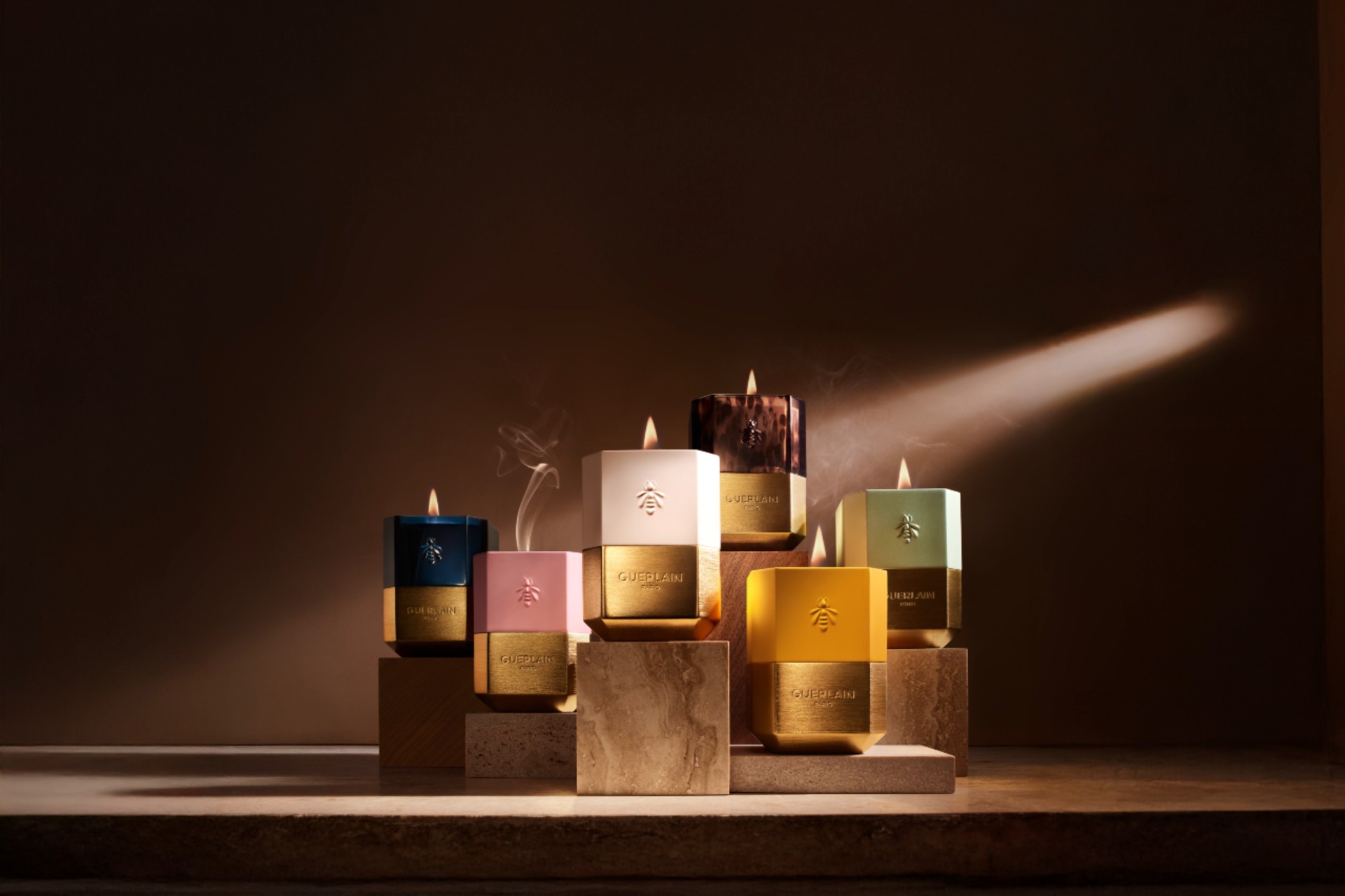 O perfume em casa é l’art et la matiére