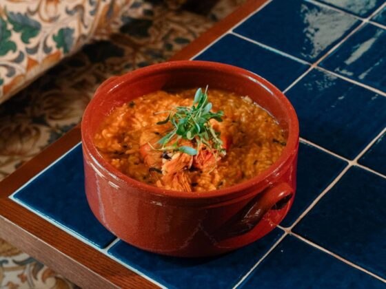 Um novo restaurante deu à costa alentejana