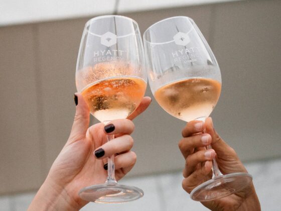 Bubbles não faltam neste affair