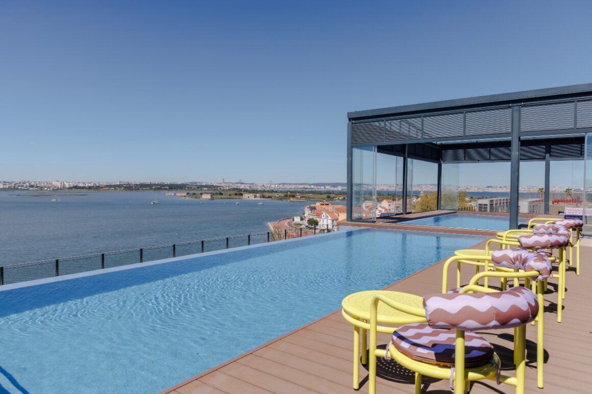 O brunch tem beats com vista para o rio