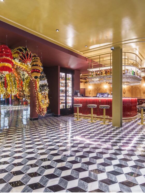 O espetáculo continua no… hotel
